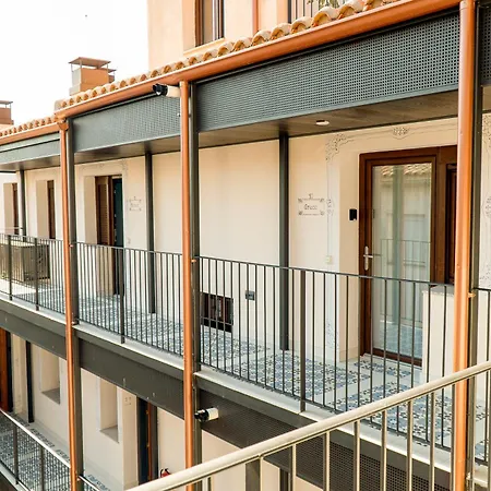 Cervantes 5 Collection Catedral - Alcantara Apartment